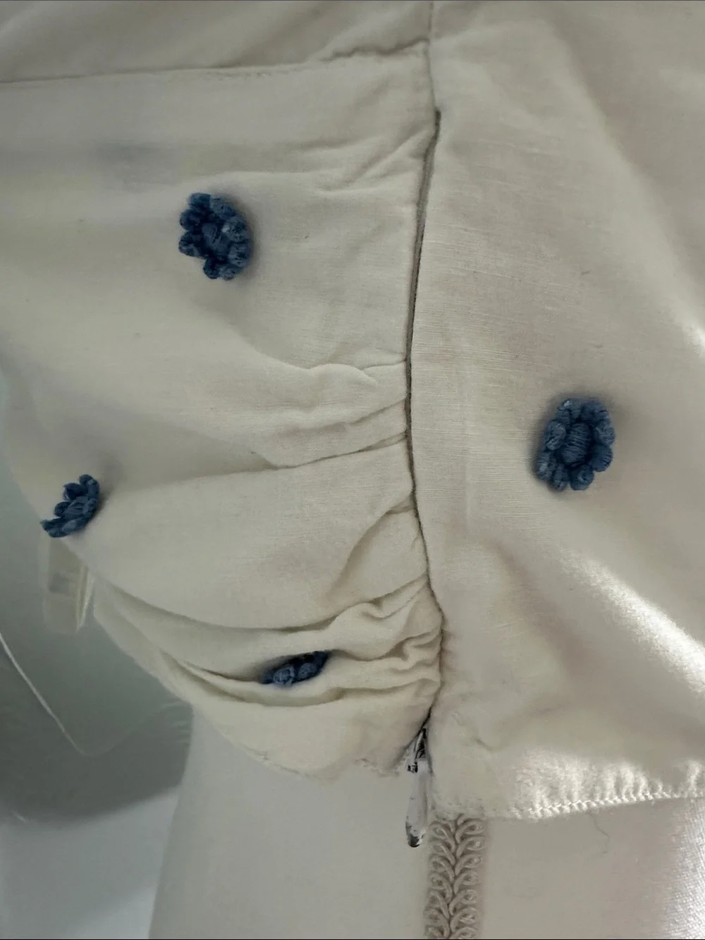 FARM Rio White Puff-Sleeve Crop Top with Blue flowers Print.